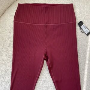 SoulCycle, ribbed, podium athletic legging. Size large, burgundy color.